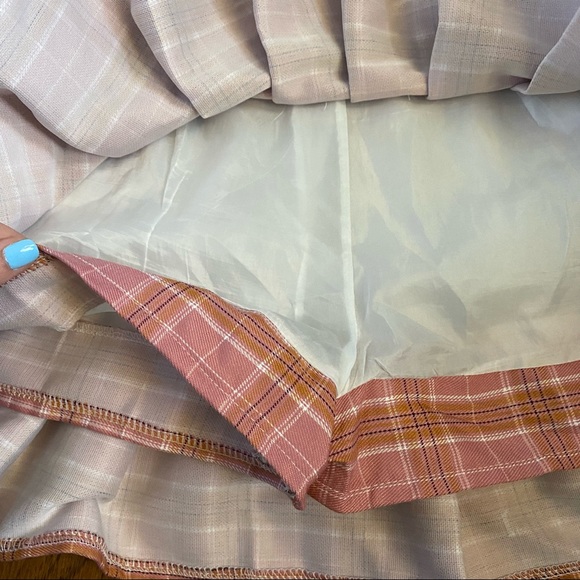 Pink plaid skort - Picture 5 of 6